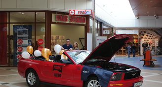 Mustang w Galerii King Cross Marcelin